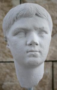 Lucius Iulius Caesar Vipsanianus